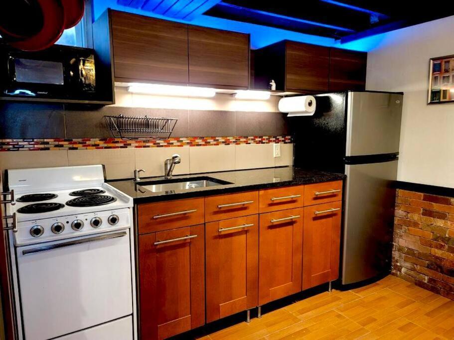 Live In This Iconic East Side Lower Level Unit โพรวิเดนซ์ ภายนอก รูปภาพ